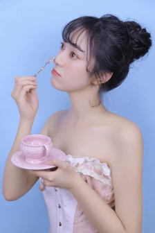 亚洲欧美乱色情图片